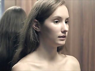 Eliska krenkova thân khỏa thân trong phim séc phim ảnh rodinny